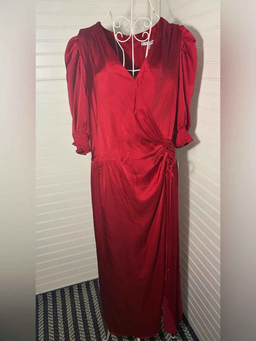 julia jordan Red Wrap Midi Dress with Puff Sleeves